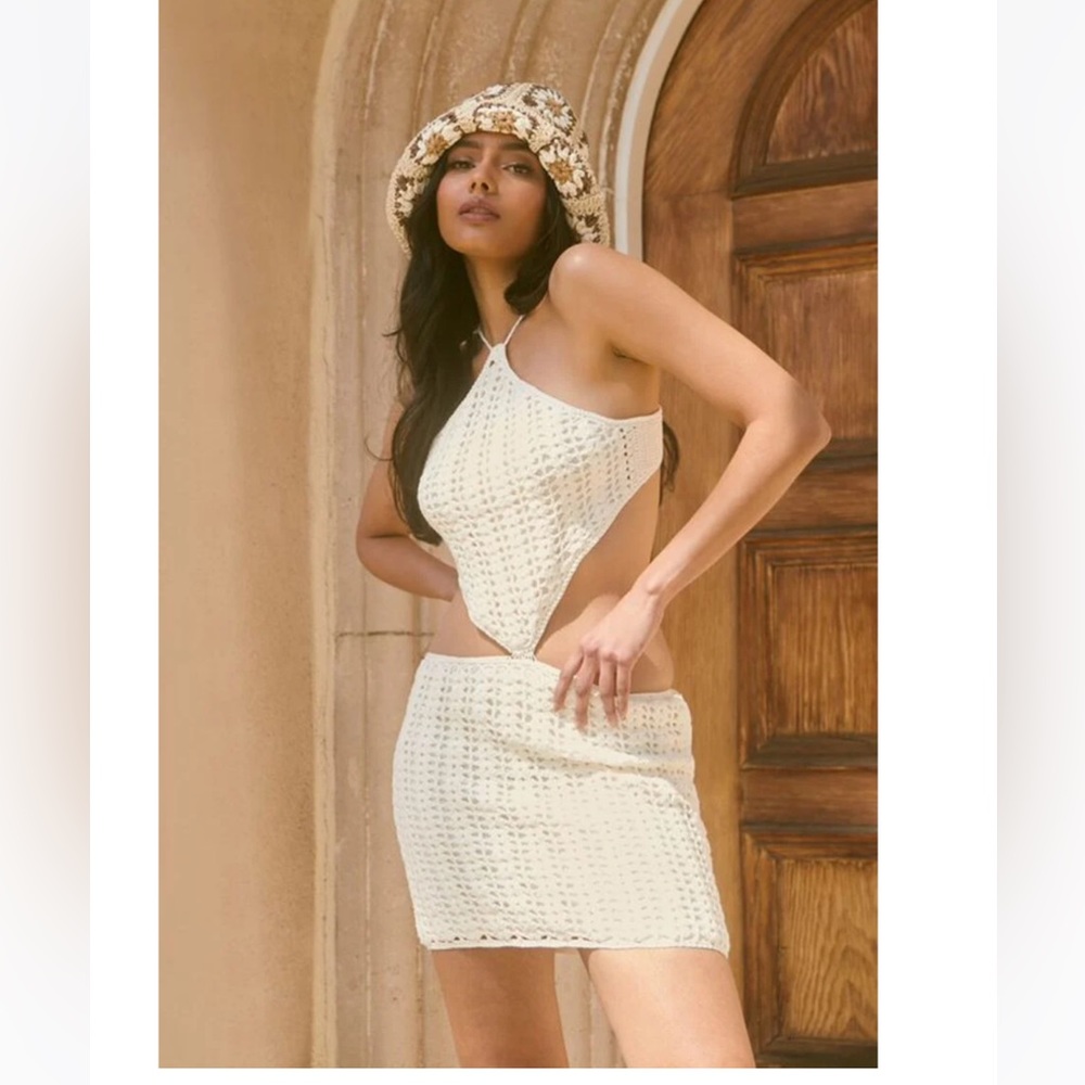 BNWT Crochet halter dress by Forever 21, size Small.